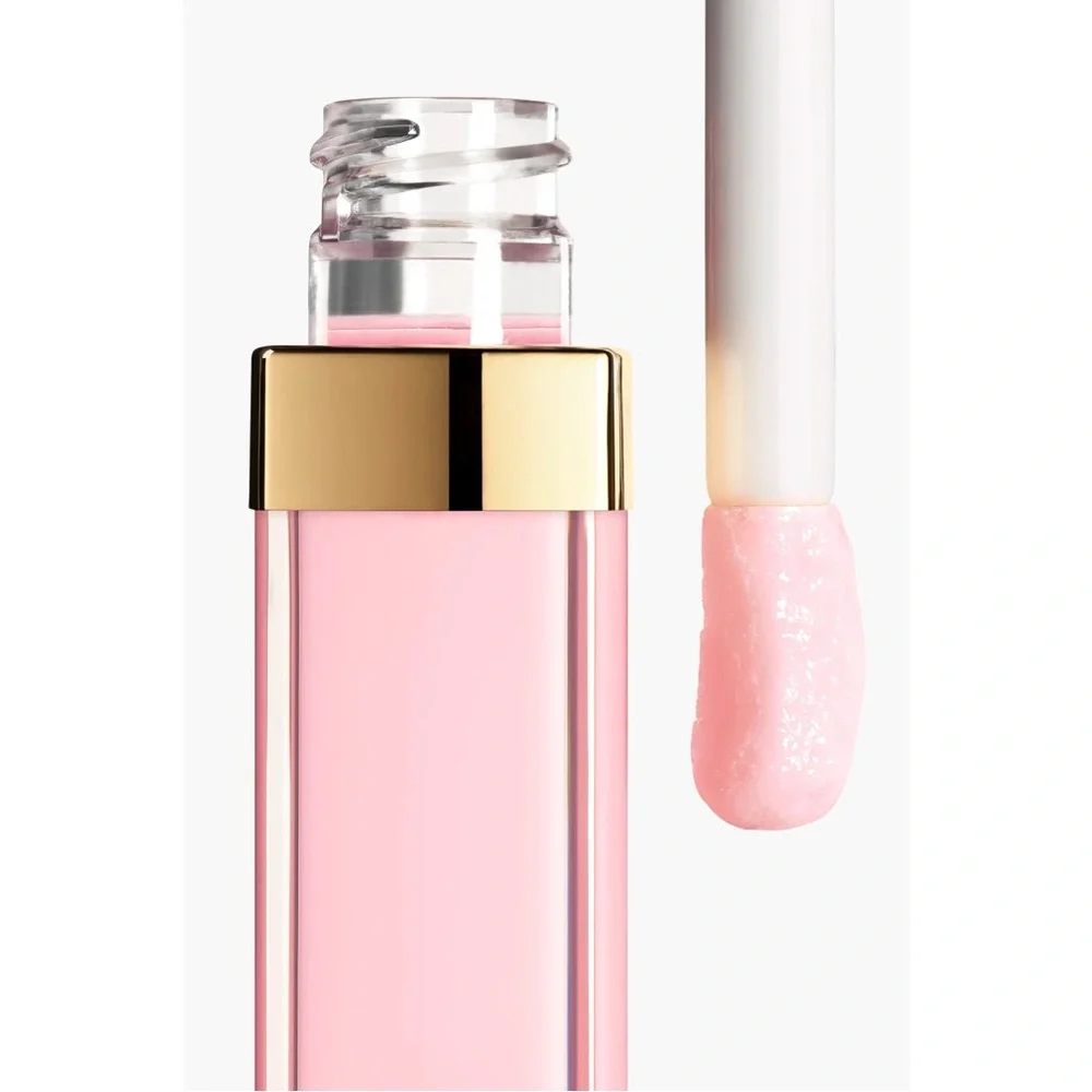 CHANEL ROUGE COCO GLOSS in 726 ICING